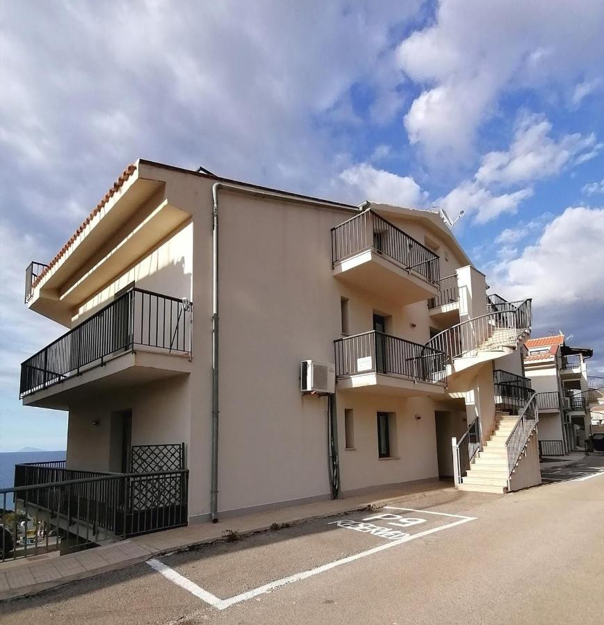 Apartment Saro & Tea Кастель-ді-Туза Екстер'єр фото